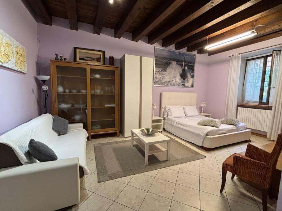 Monolocale In Piazza Isolo Leilighet Verona Eksteriør bilde